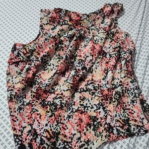 Sleeveless blouse